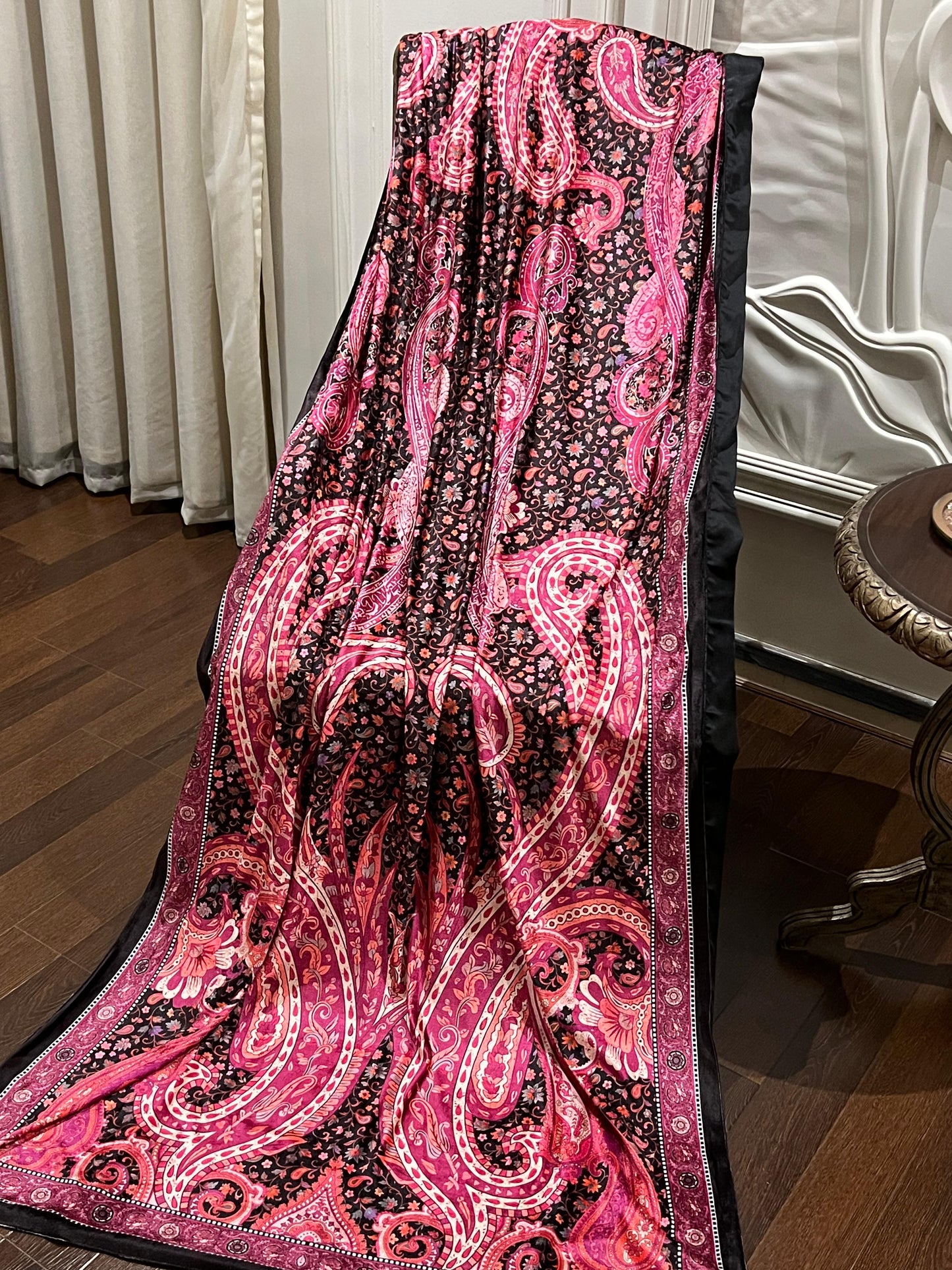 Eva Velvet Printed Shawl